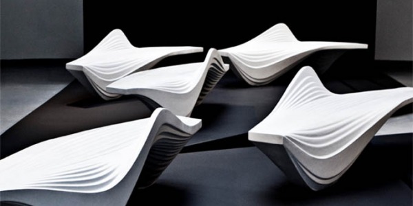 Zaha Hadid придумала элегантные скамьи SERAC