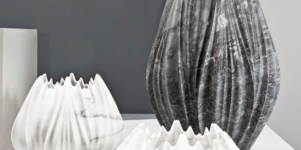 Архитектор Zaha Hadid выполнила коллекцию дизайнерских ваз Tau из мрамора﻿